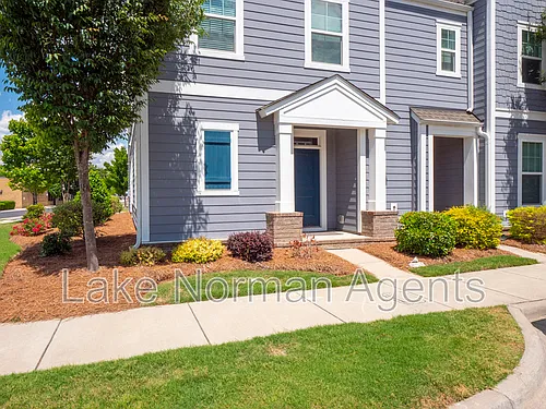 1034 Lyndon Station Dr Photo 1