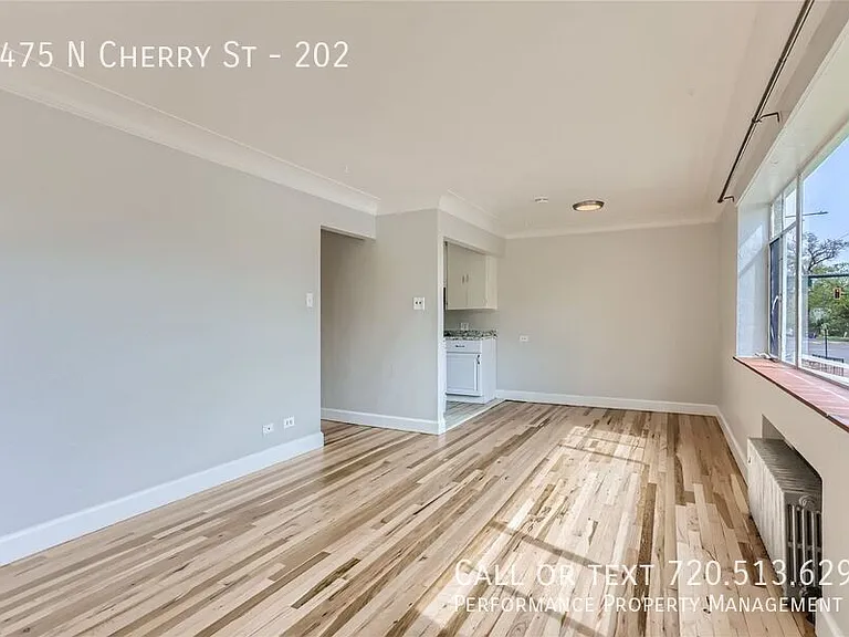 1475 N Cherry St #202 — Photo 2