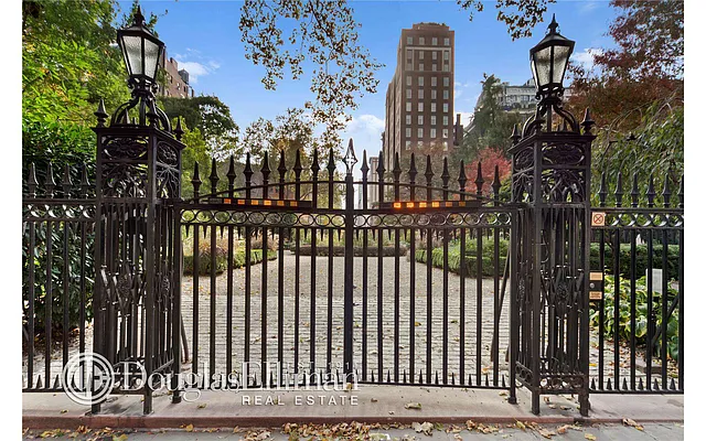 Sold by Douglas Elliman | media 16