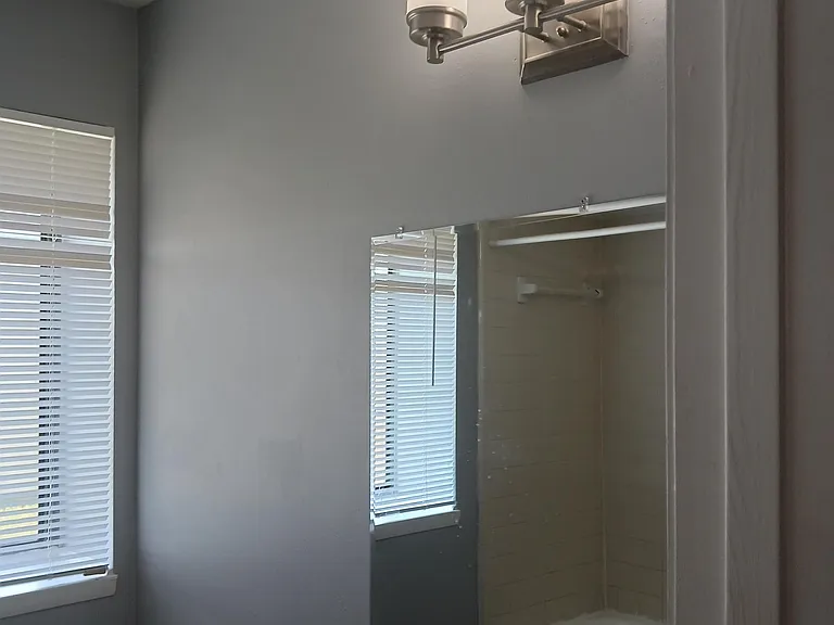 7706 Covedale Dr — Photo 16