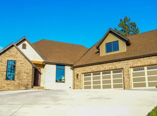 2443 E German Ivy St, Springfield, MO 65804