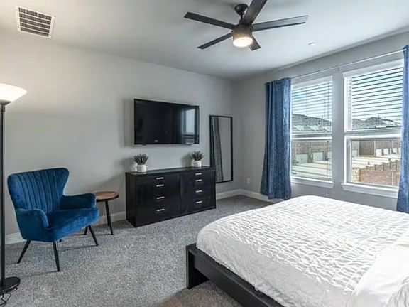 3rd image of 1537 Windermere Way