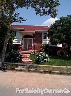 3rd image of 175 E Olive St