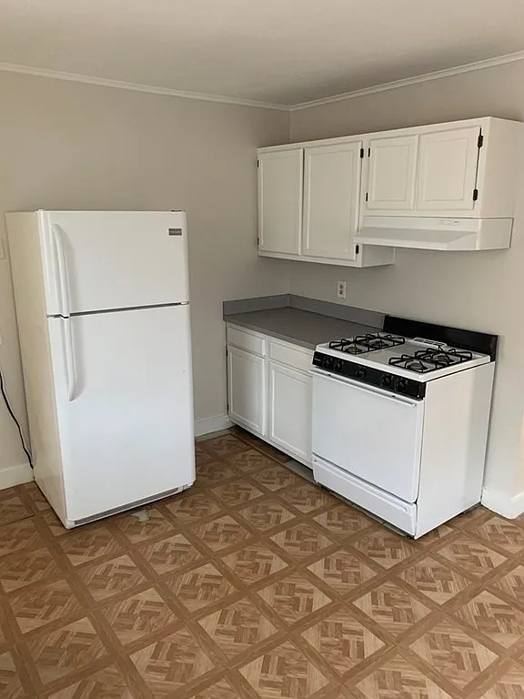 1 bed, 1.0 bath, 850 sqft, $1,795 — Photo 2