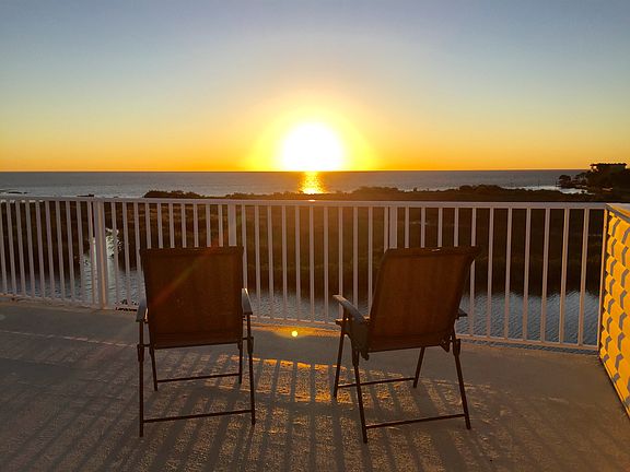 Wide open sunset views!