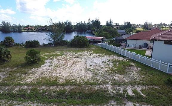 3rd image of 2807 NW 45th Ave