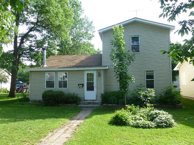 1st image of 412 5th Ave N