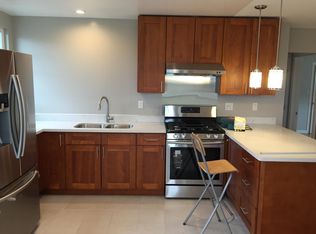 539 Rollins Rd, Burlingame, CA 94010