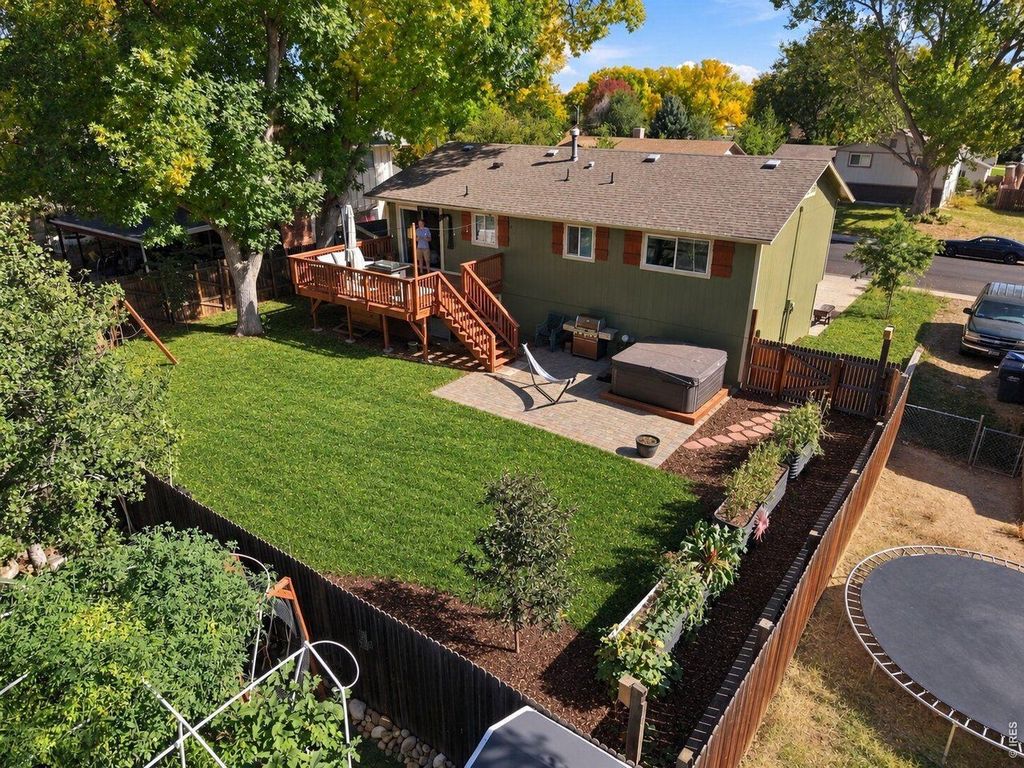 1119 Timber Ln