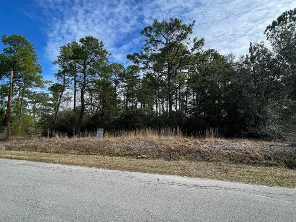 410 Redwood Road, Southport, NC 28461