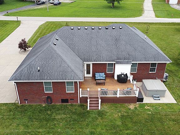 4th image of 345 Ironwood Trl