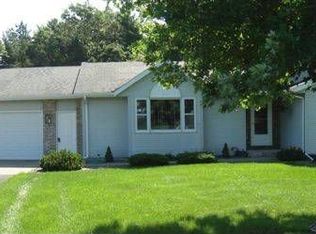 325 Maple Grove Ct, Stevens Point, WI 54482