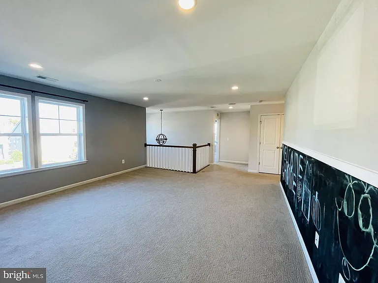 508 Sourwood Ct — Photo 16