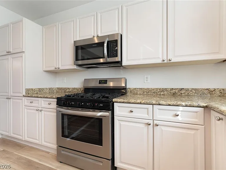 7564 Cultural Ct — Photo 31