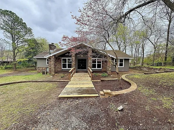 402 Wheeler St, Tahlequah, OK 74464