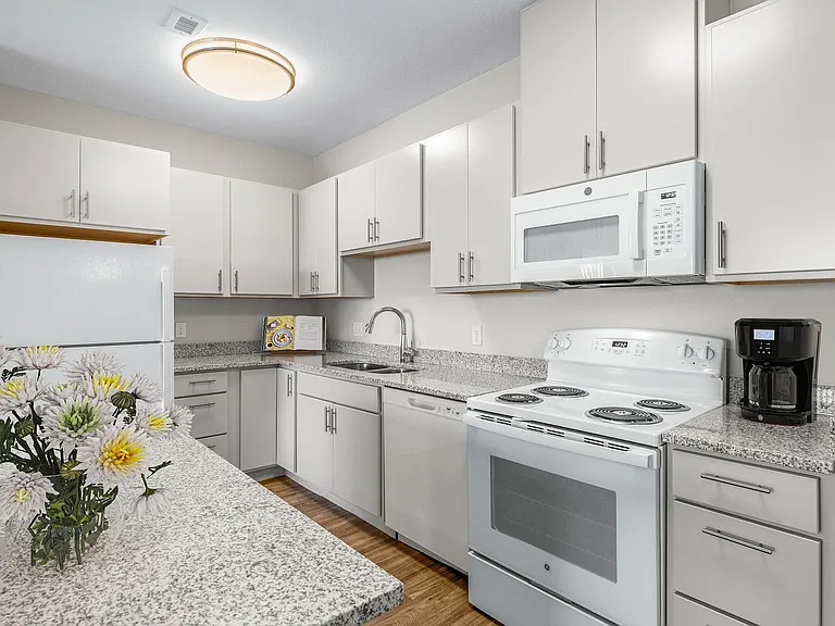 Heron Ridge 62+ Apartments — Photo 24