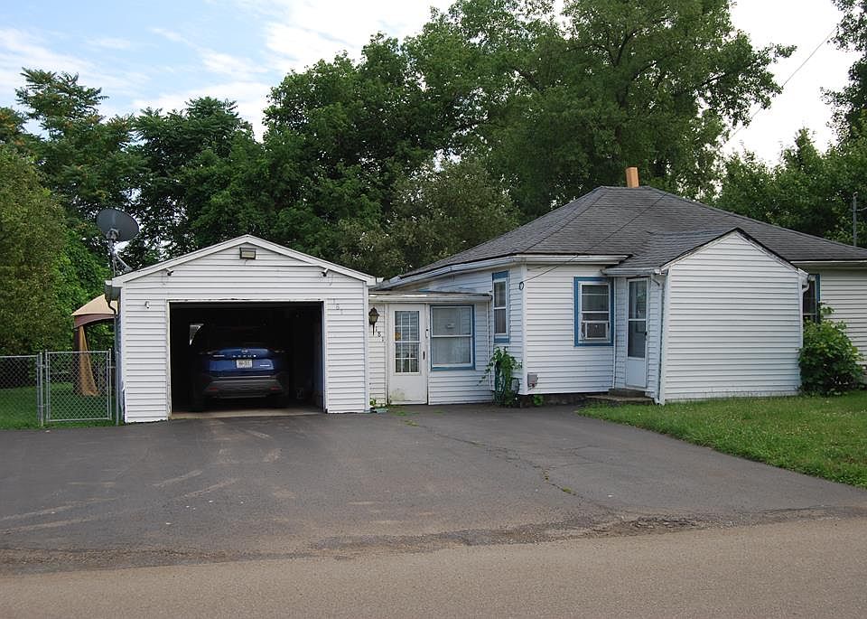 1st image of 181 Hemlock St