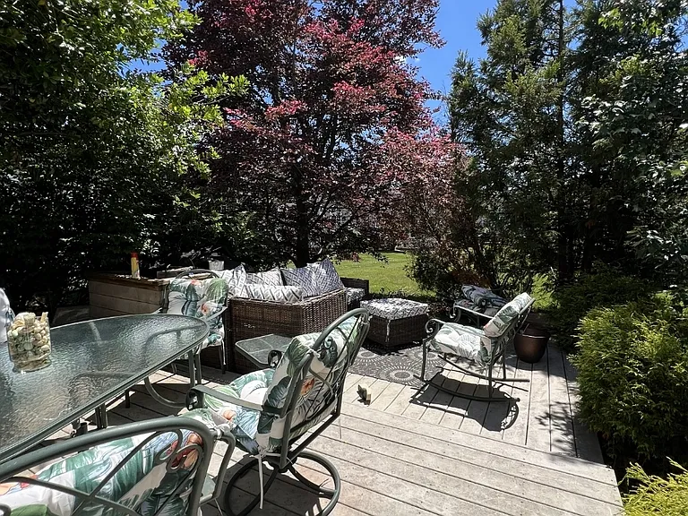 716 Martingale Rd — Photo 11
