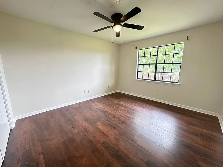 522 S Dresden Ct — Photo 20