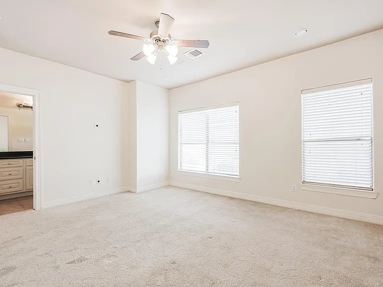 2540 Prospect St #C — Photo 17
