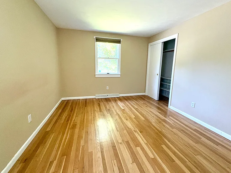 59 Westvale Dr — Photo 14