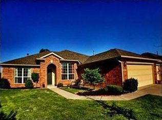 18013 Cerrado Cir, Edmond, OK 73012