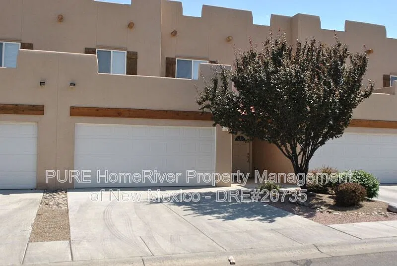 3 bed, 2.5 bath, 1443 sqft, $1,650 — Photo 1