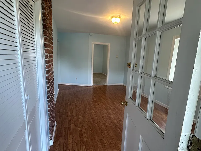 116 N Water St — Photo 5