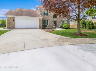 1188 Parkview Ct, Carol Stream, IL 60188