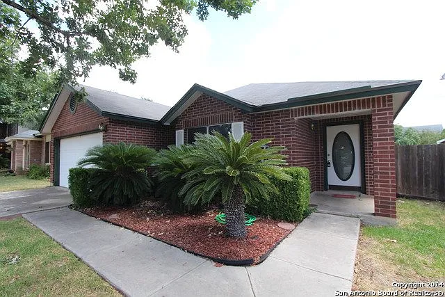 3 bed, 2.0 bath, 1530 sqft, $1,605 — Photo 4