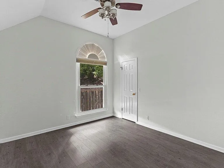 13213 Villa Park Dr — Photo 20