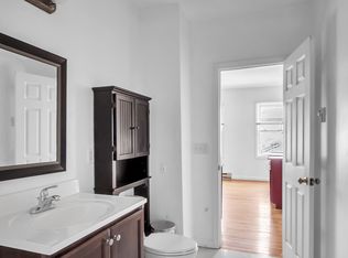 1442 Main St #3, Worcester, MA 01603