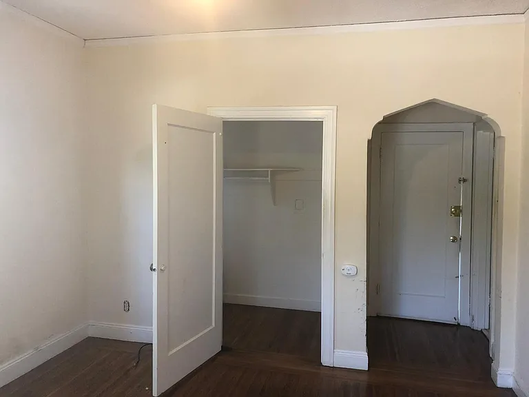 1205 Benton St #5 — Photo 3