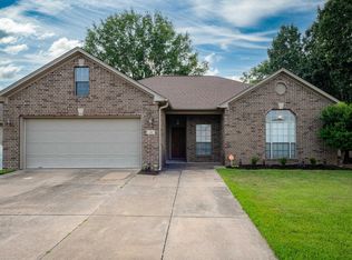 14 Westfield Cir, Little Rock, AR 72210