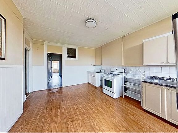 4th image of 335 59th St Floor 3