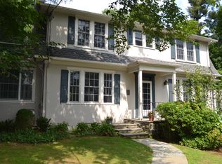 16 Hamilton Dr, Chappaqua, NY 10514