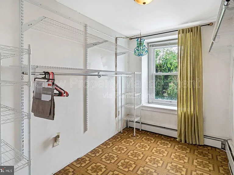 4714 Fowler St — Photo 17