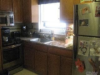4th image of 6736 136th St