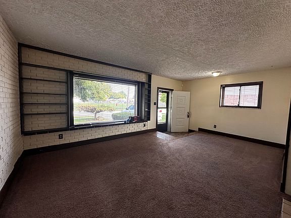 2nd image of 21700 Evergreen St