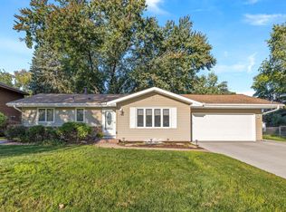 7518 Hayes St NE, Fridley, MN 55432