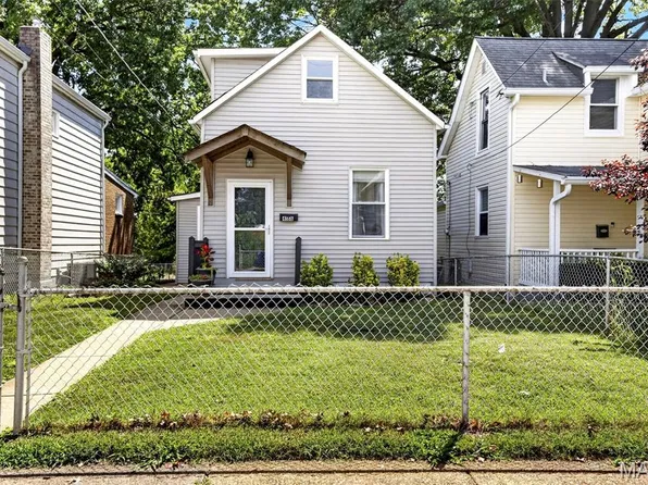 4166 Schiller Pl, Saint Louis, MO 63116