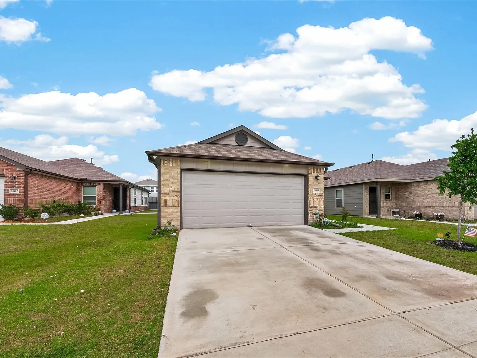 3 bed, 1406 sqft, $2,000 — Photo 3