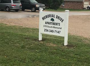 378 S Memorial St #101, Riesel, TX 76682