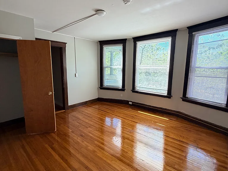 603 Howard Ave #2 — Photo 5