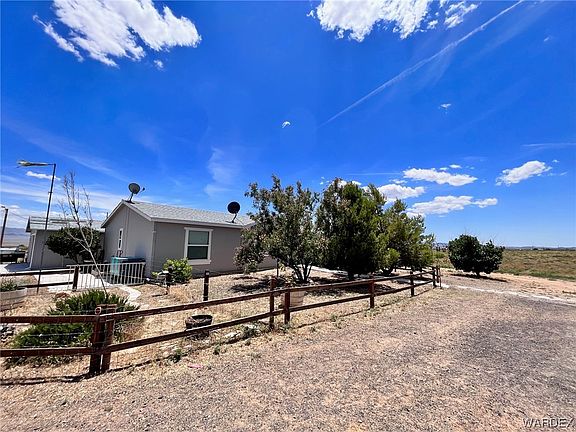 2nd image of 2972 E Calle Dimas