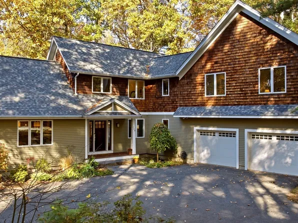 729 Park Hill Rd, Northampton, MA 01062