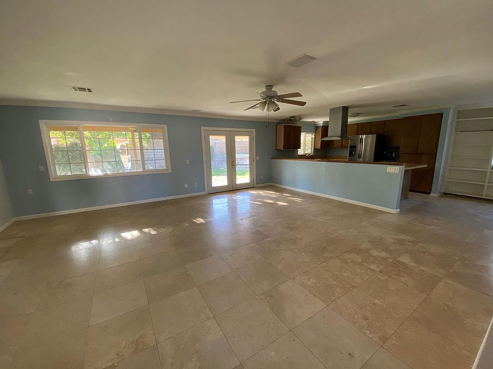 2nd image of 41865 Saint Annes Bay Dr