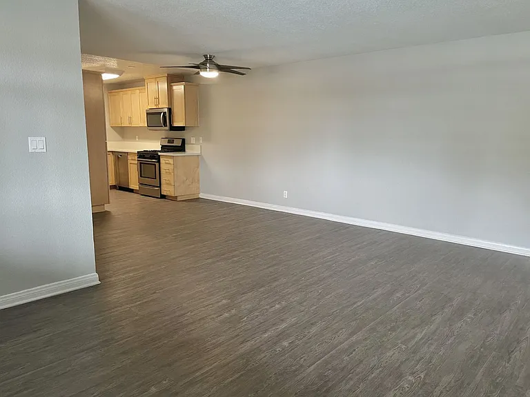 Villa Serrano Apartment Homes — Photo 50