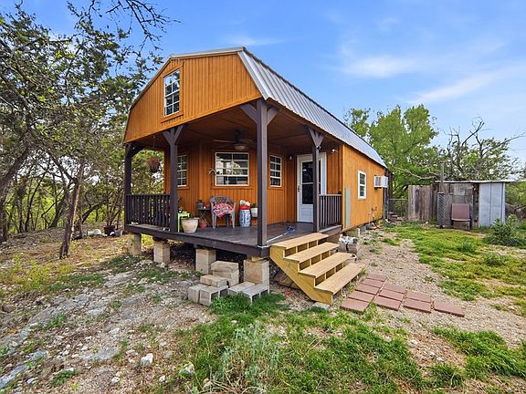 2nd image of 313 Elm Pass Rd #2