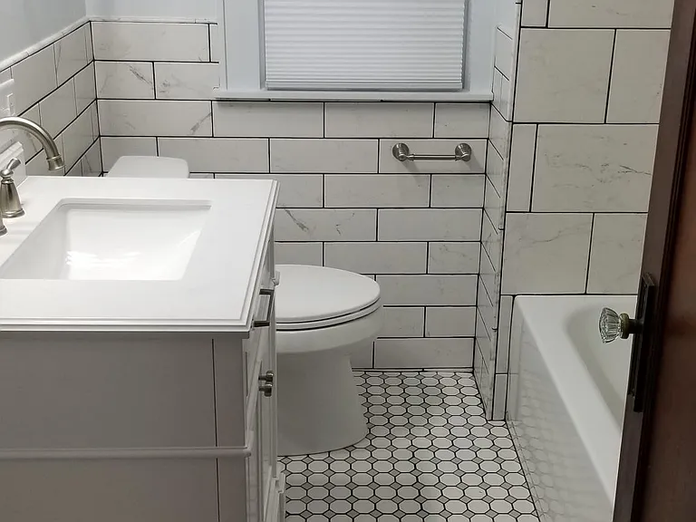 1522 E Marion St — Photo 13